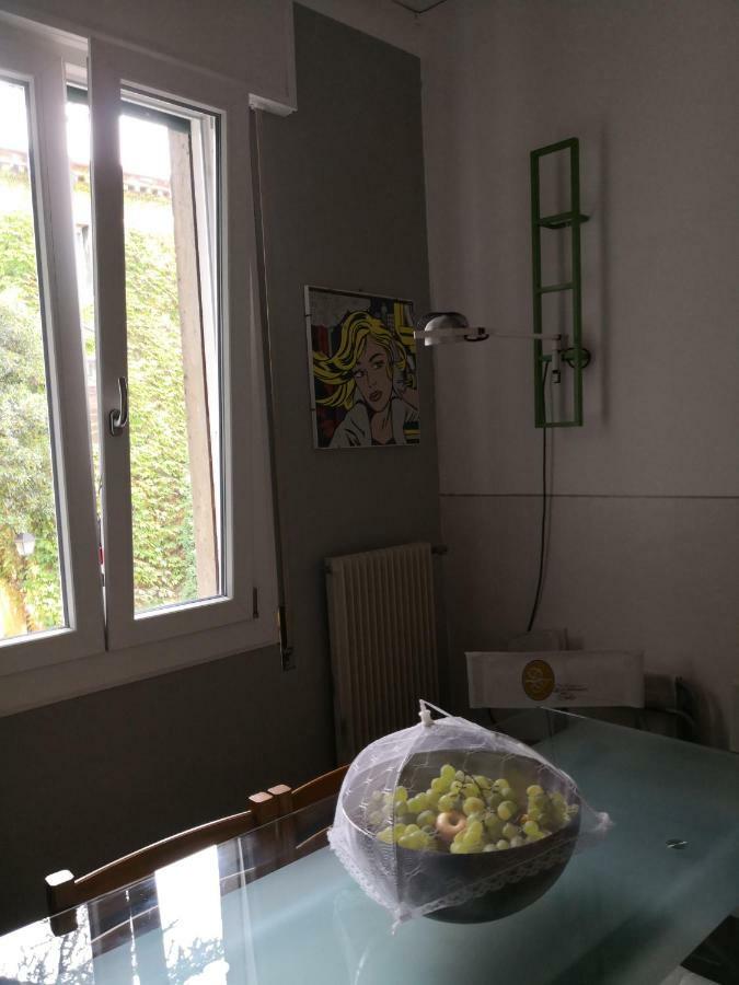 Ferienwohnung Living Down Town Bassano del Grappa Exterior foto
